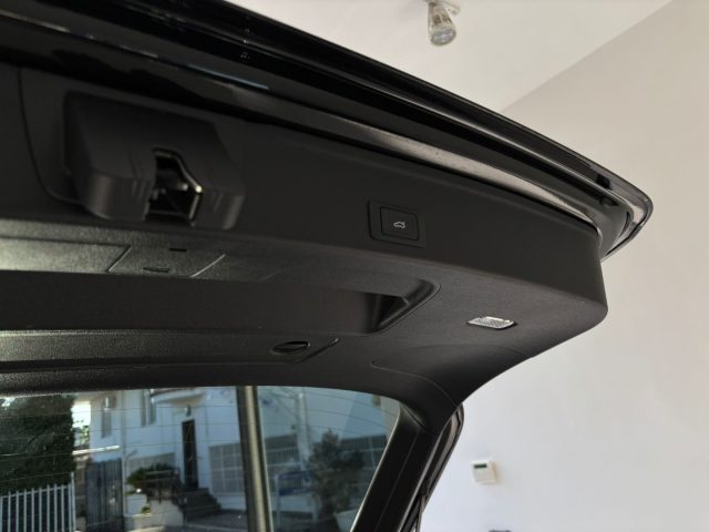 AUDI A4 usata, con Controllo automatico clima