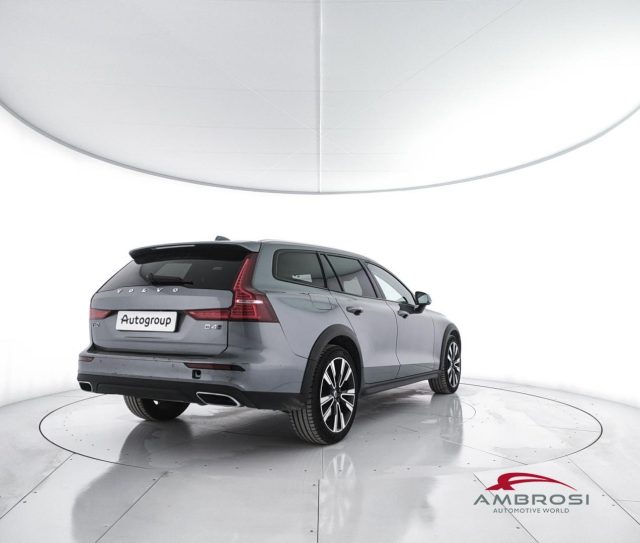 VOLVO V60 Cross Country usata 2