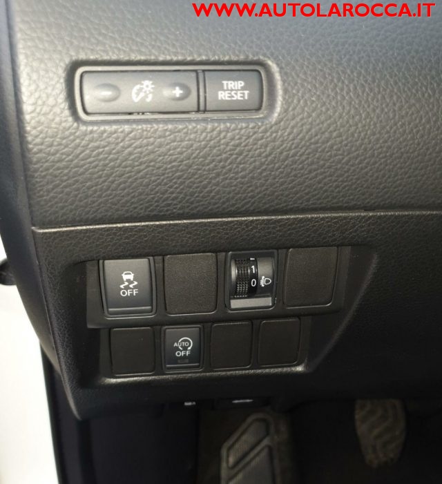 NISSAN Qashqai usata, con Controllo automatico clima