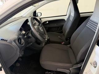 VOLKSWAGEN up! usata, con Sensori di parcheggio posteriori