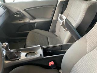 TOYOTA Avensis usata, con Climatizzatore