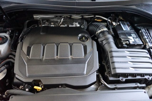 VOLKSWAGEN Tiguan usata, con Sensore di luce