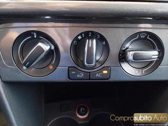 VOLKSWAGEN Polo usata, con Specchietti laterali elettrici