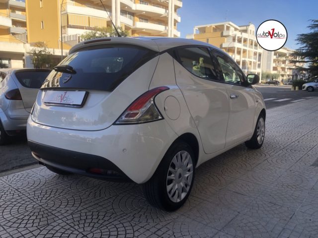 LANCIA Ypsilon usata, con Airbag