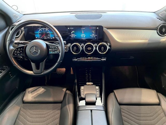 MERCEDES-BENZ B 180 usata, con Volante in pelle