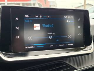 PEUGEOT 208 usata, con Volante multifunzione