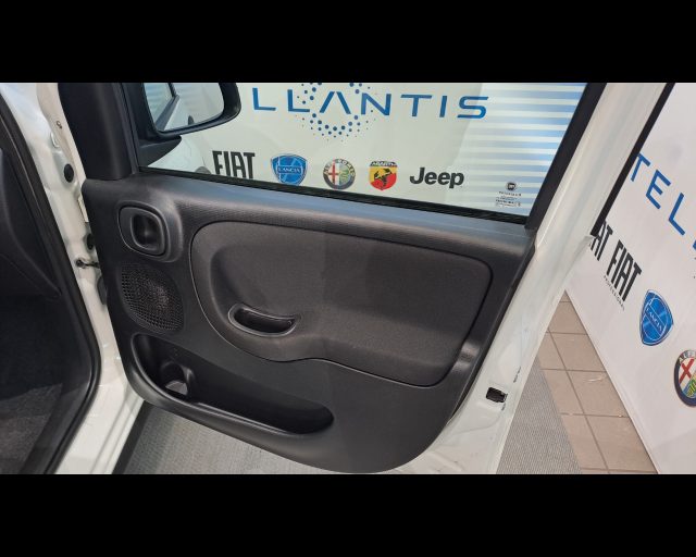 FIAT New Panda usata 15