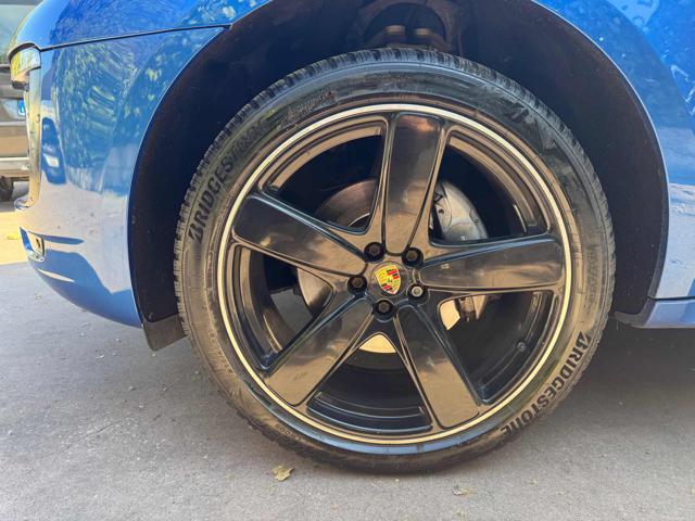 PORSCHE Macan usata, con Fendinebbia