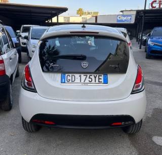LANCIA Ypsilon usata, con Boardcomputer