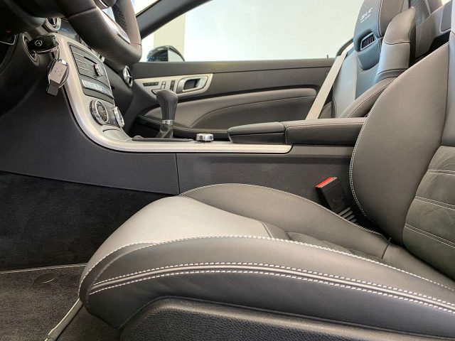 MERCEDES-BENZ SLC 200 usata, con Chiusura centralizzata
