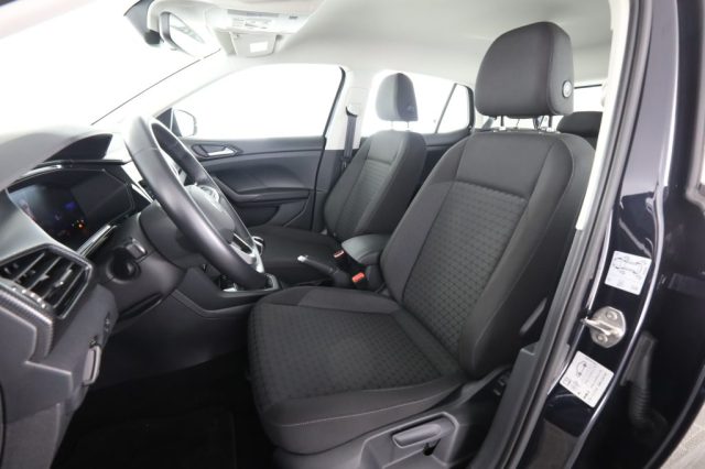 VOLKSWAGEN T-Cross usata 10