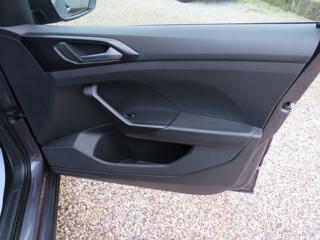 VOLKSWAGEN T-Cross usata 23