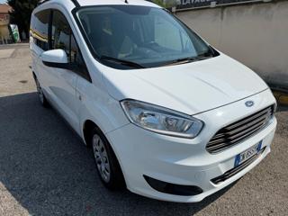 FORD Tourneo Courier usata, con Airbag