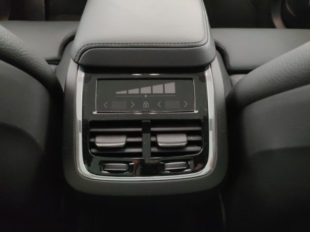 VOLVO XC60 usata, con USB