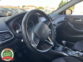 INFINITI Q30 usata, con Cerchi in lega