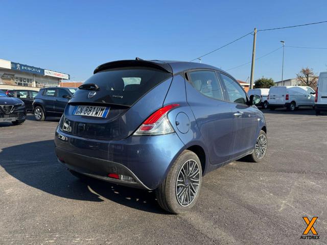 LANCIA Ypsilon usata, con Autoradio
