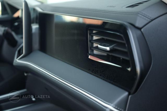 VOLKSWAGEN Passat usata, con USB
