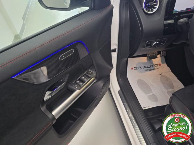 MERCEDES-BENZ GLA 200 usata, con Vetri oscurati