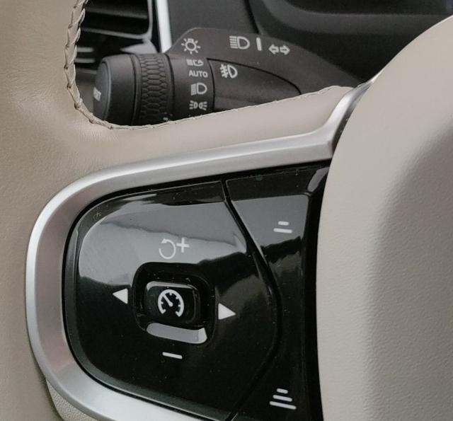 VOLVO XC90 usata, con Sedili riscaldati