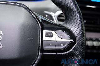 PEUGEOT 5008 usata, con USB