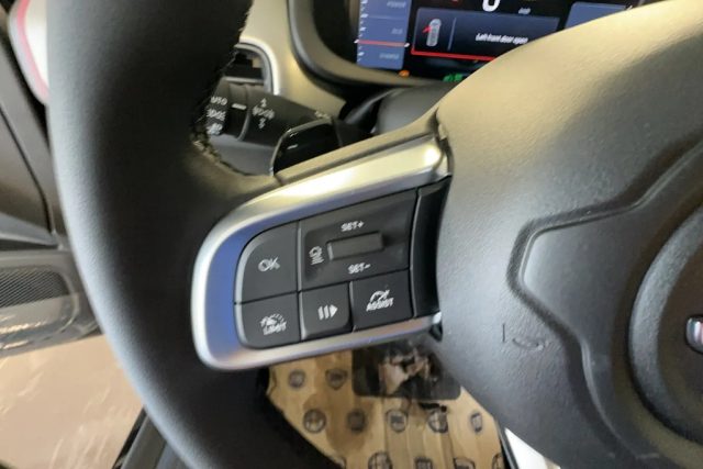 JEEP Avenger usata, con Servosterzo