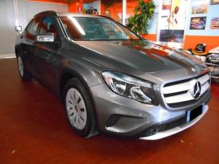 MERCEDES-BENZ GLA 180 usata, con Controllo automatico clima