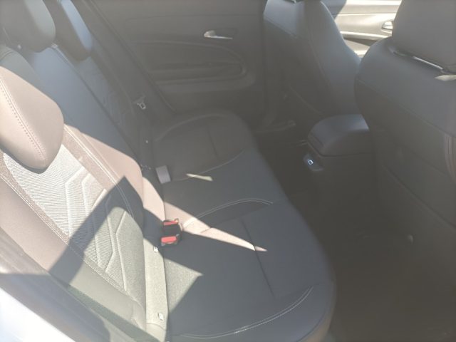 JEEP Avenger usata, con Autoradio
