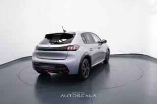 PEUGEOT 208 usata, con Autoradio