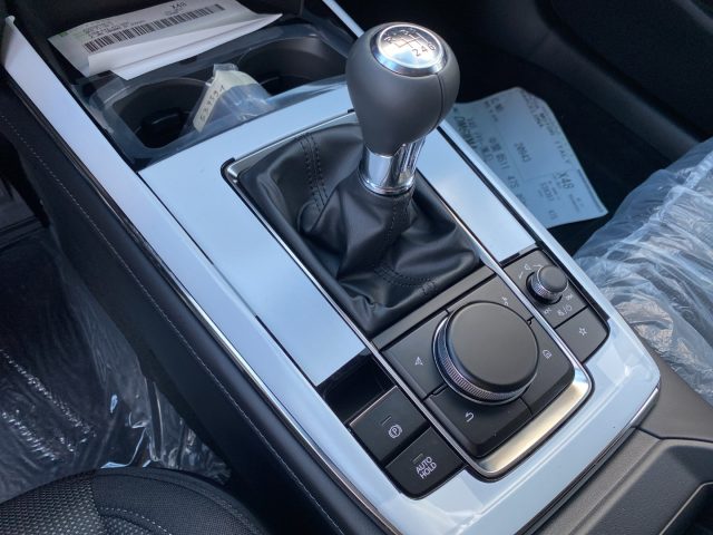 MAZDA CX-30 usata, con Riconoscimento dei segnali stradali