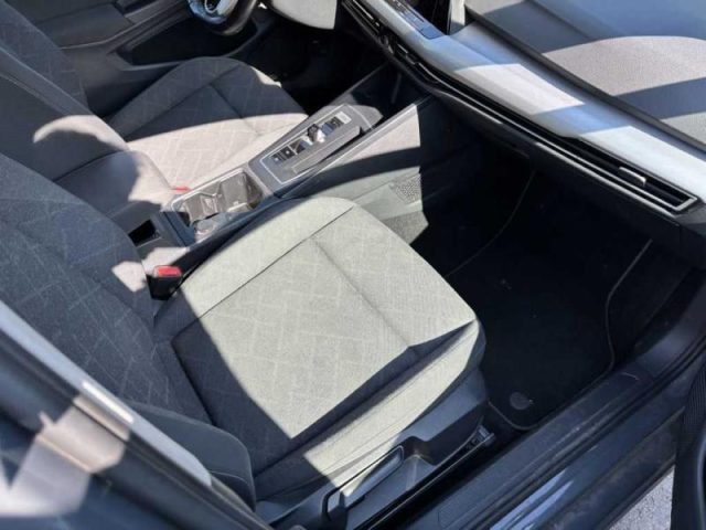 VOLKSWAGEN Golf Variant usata, con Alzacristalli elettrici