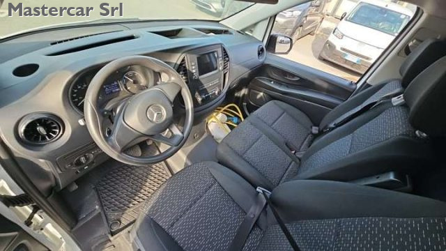 MERCEDES-BENZ Vito usata, con Autoradio