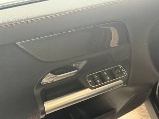 MERCEDES-BENZ GLA 200 usata, con Airbag testa