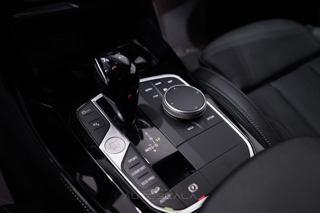 BMW X4 usata, con USB