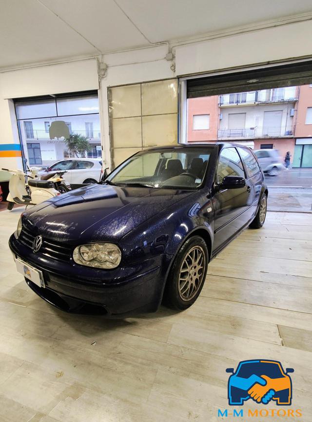 VOLKSWAGEN Golf usata, con Airbag laterali