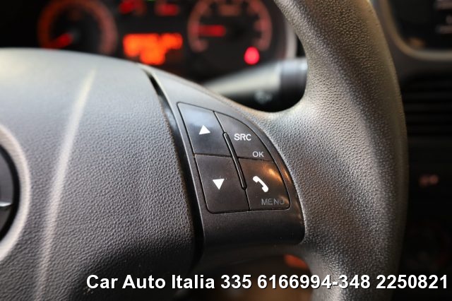 OPEL Combo usata, con Bracciolo