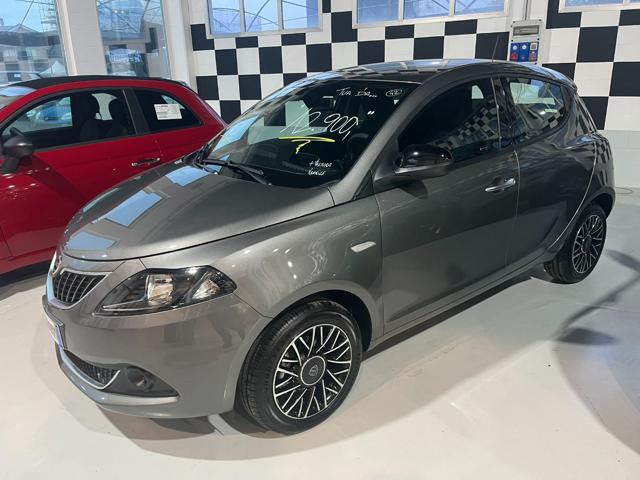 LANCIA Ypsilon usata, con Sedile posteriore sdoppiato
