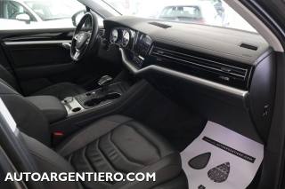 VOLKSWAGEN Touareg usata, con Vivavoce