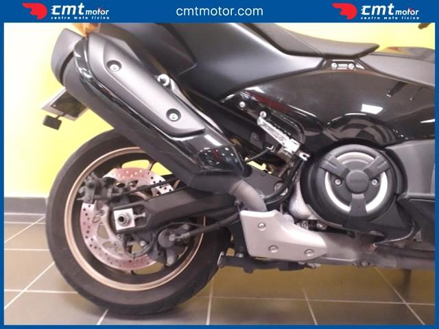 YAMAHA T-Max 560 usata 5