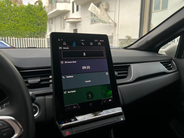 RENAULT Captur usata, con Sensori di parcheggio posteriori