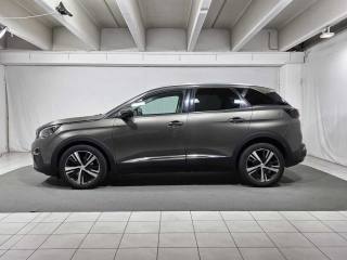 PEUGEOT 3008 usata, con Airbag