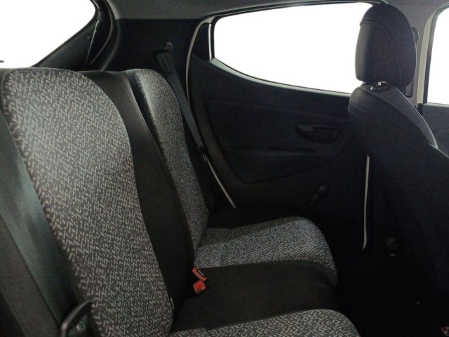 LANCIA Ypsilon usata, con Autoradio digitale