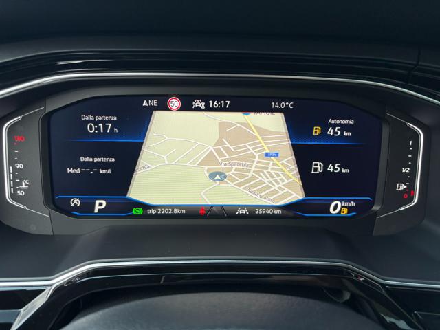 VOLKSWAGEN Taigo usata, con Leve al volante