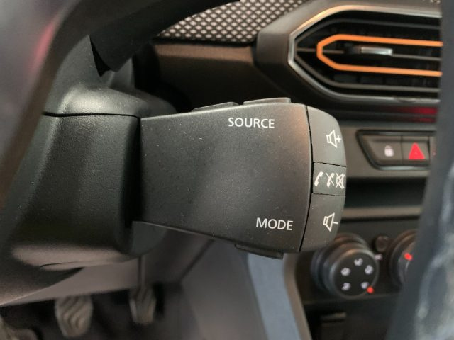 DACIA Sandero usata, con Touch screen