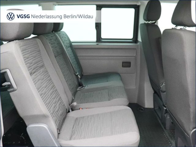 VOLKSWAGEN Caravelle usata, con Autoradio