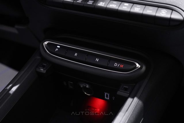 JEEP Avenger usata, con Touch screen