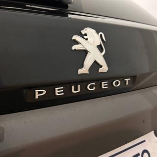PEUGEOT 3008 usata, con Sensori di parcheggio anteriori