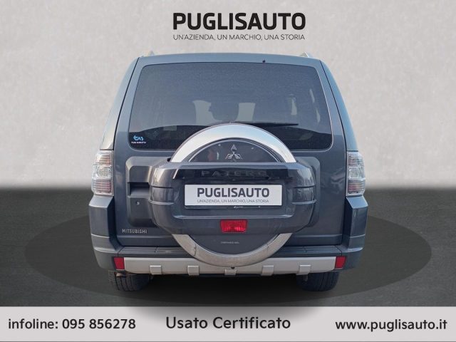MITSUBISHI Pajero usata, con Autoradio