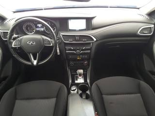 INFINITI Q30 usata, con Controllo trazione