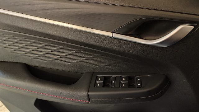 EMC Quattro usata, con Sensori di parcheggio posteriori