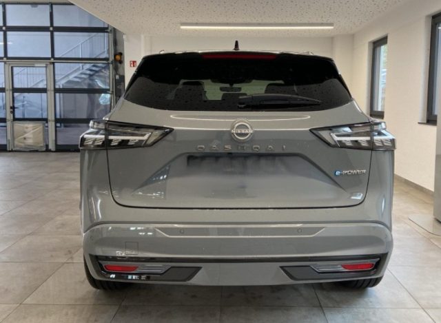 NISSAN Qashqai usata, con Luci diurne LED